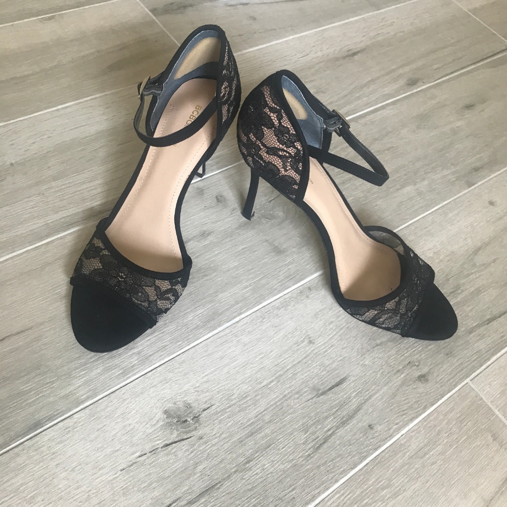 BCBG Lace Peep Toe Heels Size 10